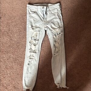 American Eagle Outfitters Distressed Light Gray Cropped Jeans